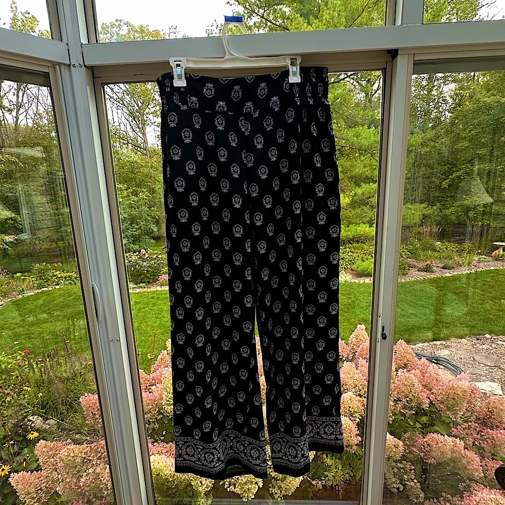 Women’s wide leg pants